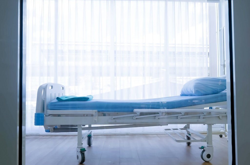Governo garante que Finanças têm aprovado planos dos hospitais “em condições”