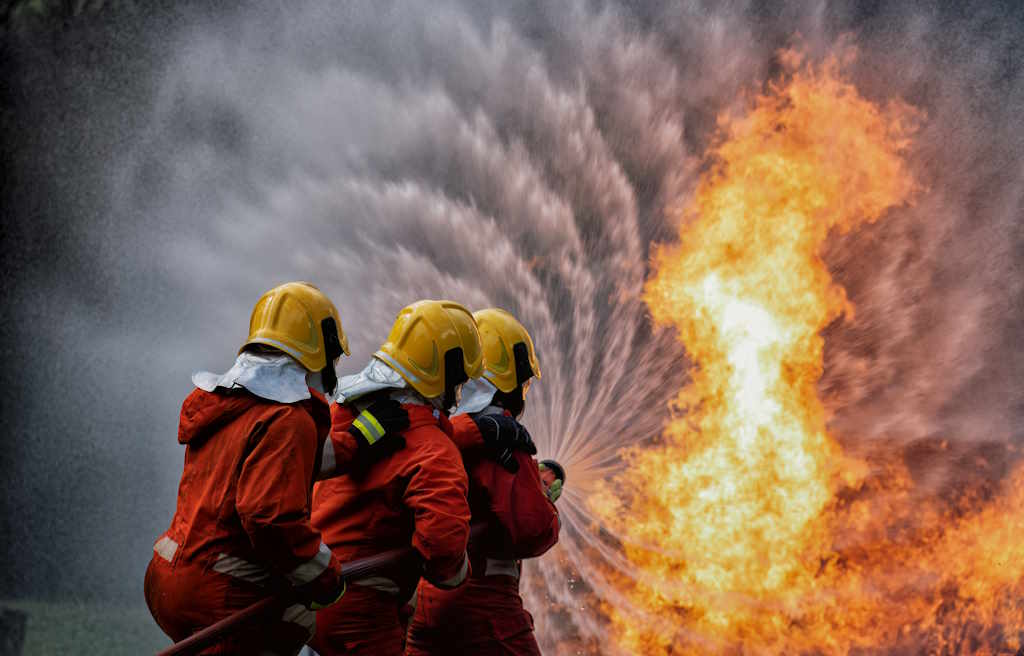 Bombeiros recebem novas viaturas de combate a incêndios no âmbito do PRR