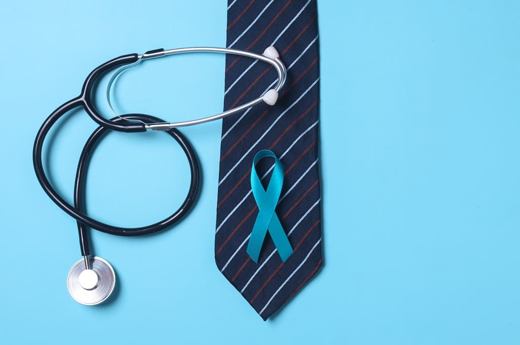 cancro da próstata_Por Garakta-Studio_ENVATO_blue-ribbon-symbol-of-prostate-cancer-awareness-2023-03-11-05-41-34-utc