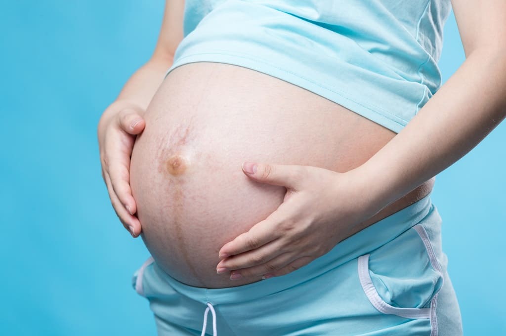 grávida_Por leungchopan_pregnant-belly-2022-12-15-22-49-49-utc (1)