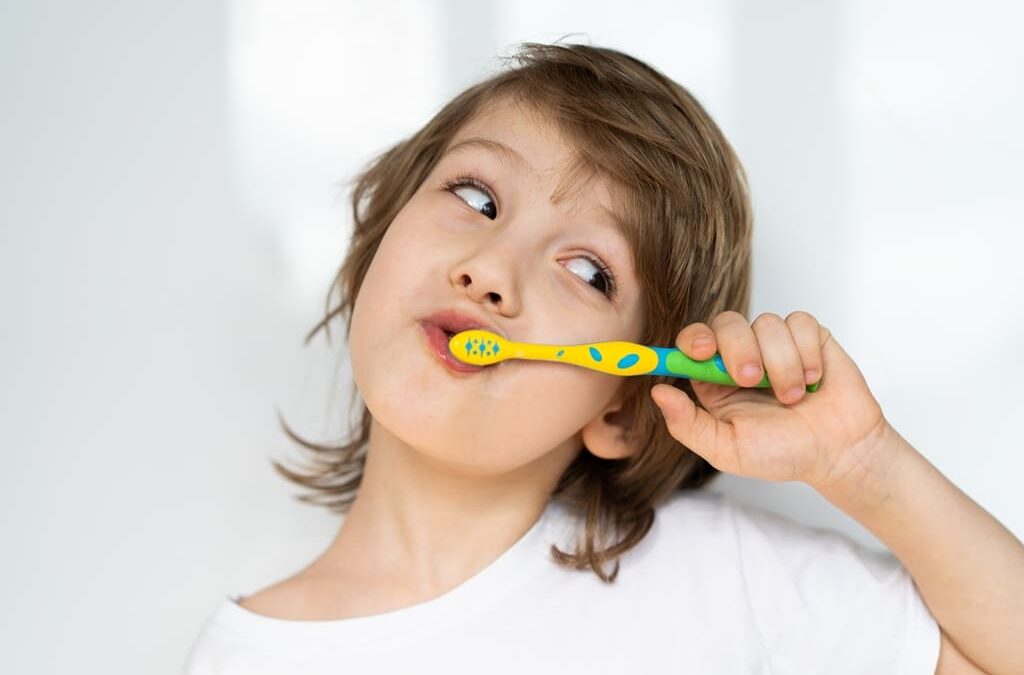“Isto é normal?”: as grandes dúvidas dos pais sobre a saúde oral dos filhos