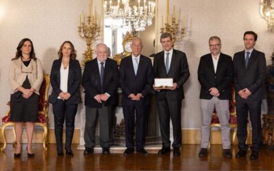 Marcelo condecora Fundação BIAL