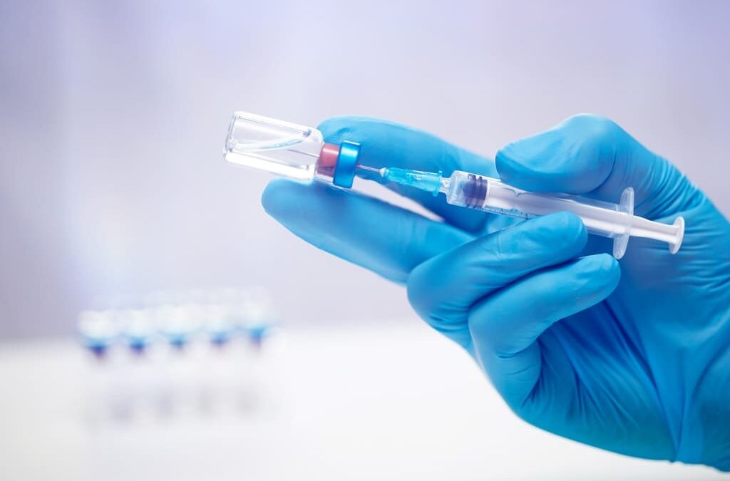 USF-AN diz que vacinação centralizada nas farmácias resultou em mais internamentos