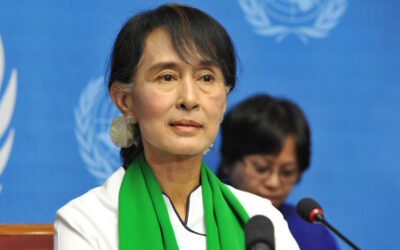 Filho de Aung San Suu Kyi diz-se preocupado com saúde da mãe que está presa
