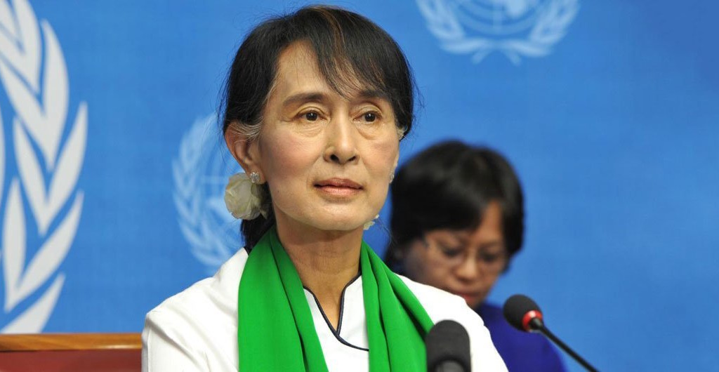 Filho de Aung San Suu Kyi diz-se preocupado com saúde da mãe que está presa