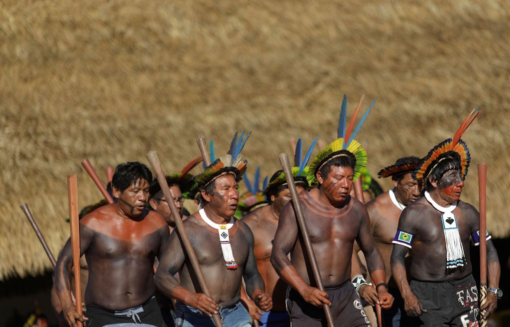 A Luta Invisível: Povos Indígenas e VIH na América Latina