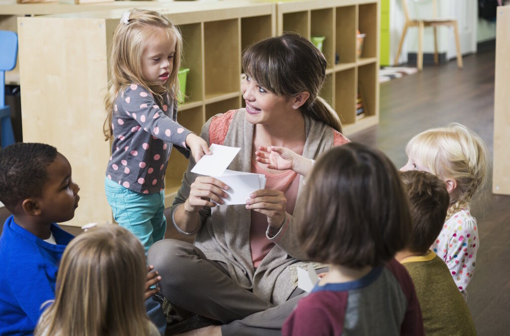 Movimento pede mais apoio nas escolas para crianças com necessidades especiais