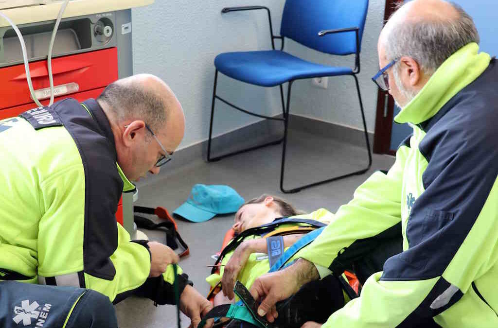 Formação Conjunta entre Enfermeiros do INEM e Estudantes da ESEnfC em Cenários de Catástrofe