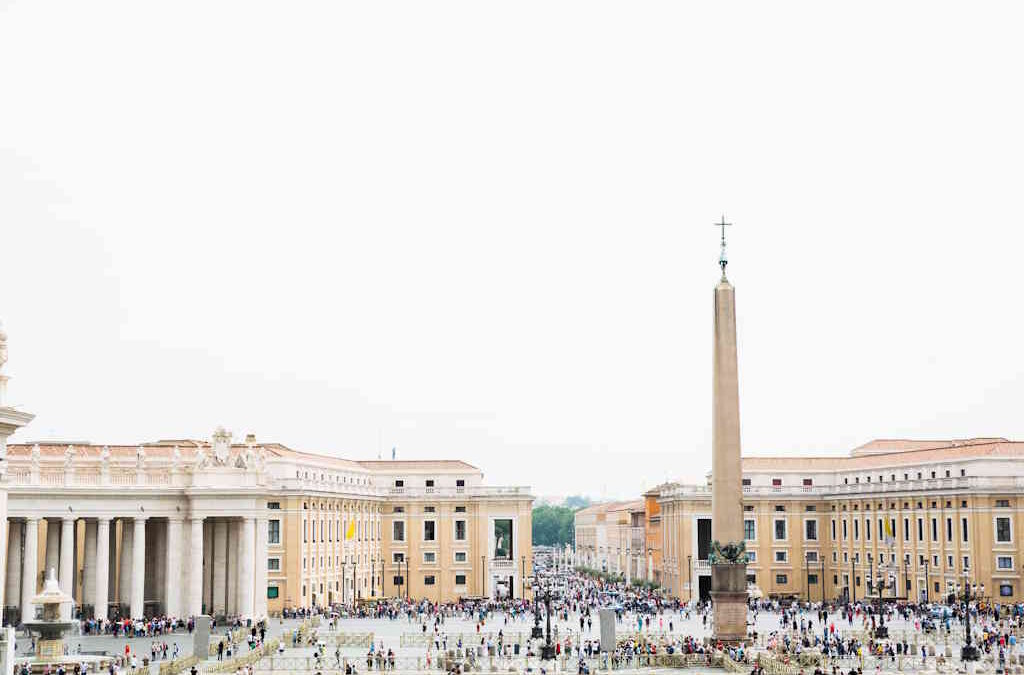 Vaticano anula agenda do Papa para o fim de semana