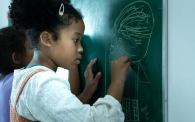 Fluoreto na água potável associado a deterioração cognitiva infantil