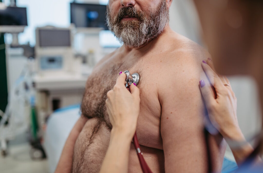 Dois em cada cinco doentes com insuficiência cardíaca não veem um cardiologista sequer uma vez por ano e têm maior risco de morte