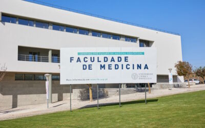 Católica aceita nota de exame nacional de alunos brasileiros para acesso a Medicina