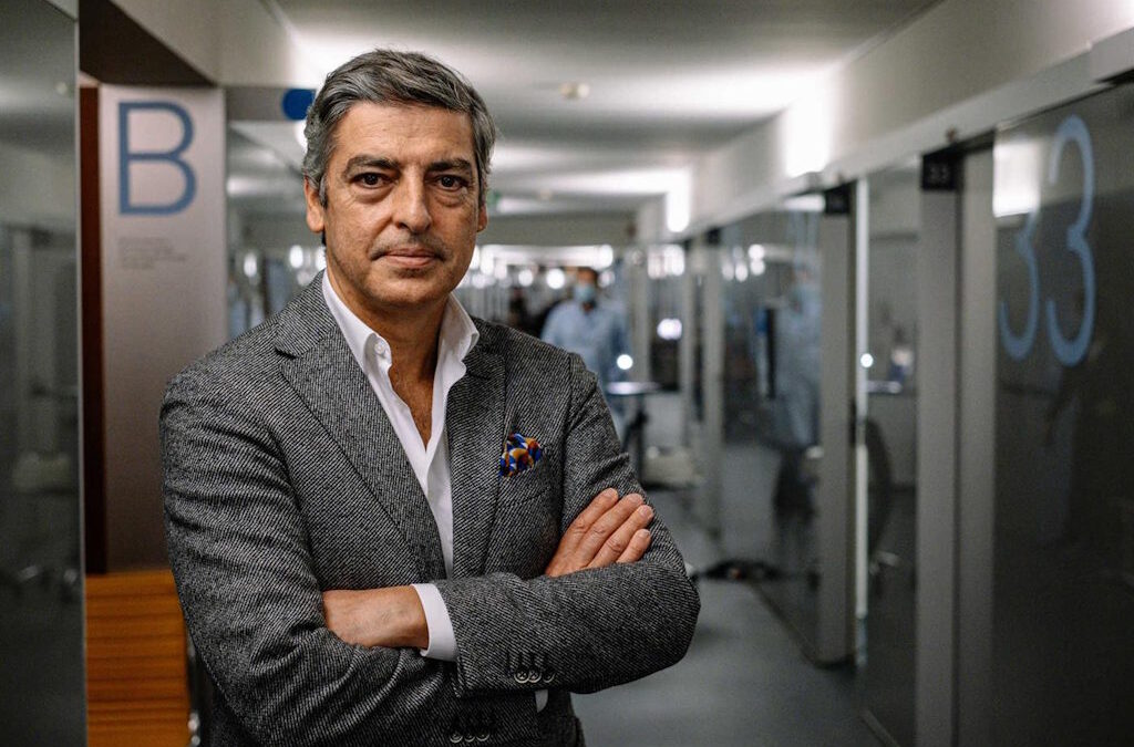 Portugal faz história: João Espregueira-Mendes eleito presidente da ISAKOS