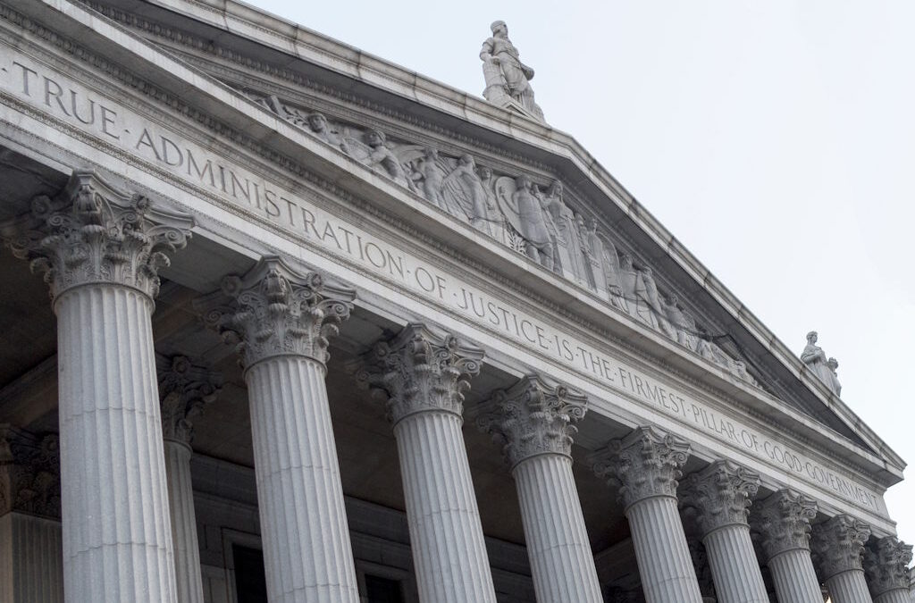 Supremo Tribunal dos EUA valida proibição de terapias em menores transgénero